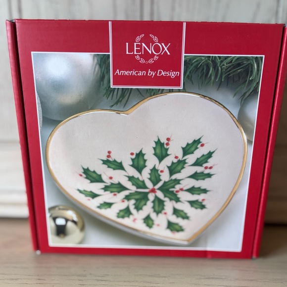 Lenox Other - LENOX HOLIDAY ARCHIVE HEART CANDY DISH 5" NEW